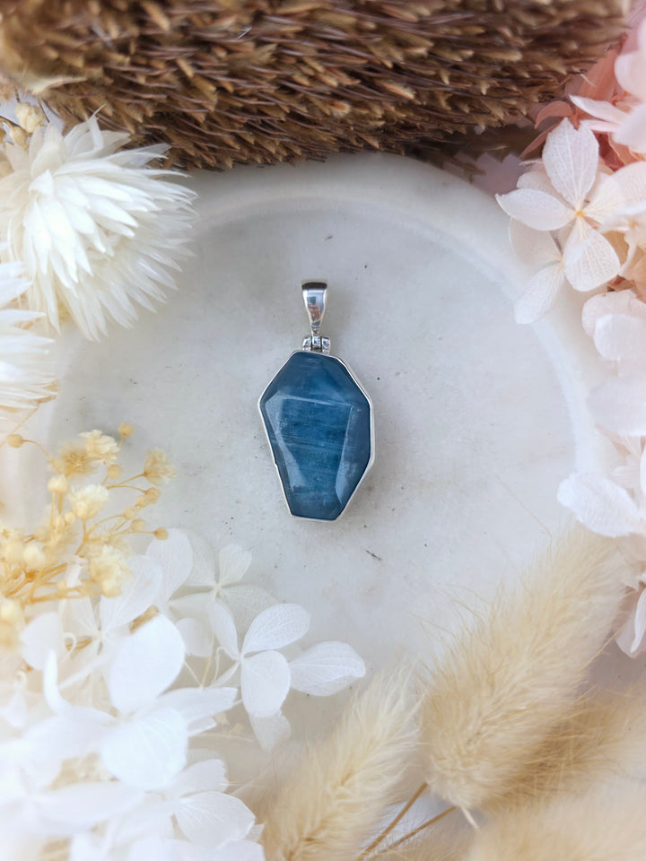 Aquamarine Silver Pendant