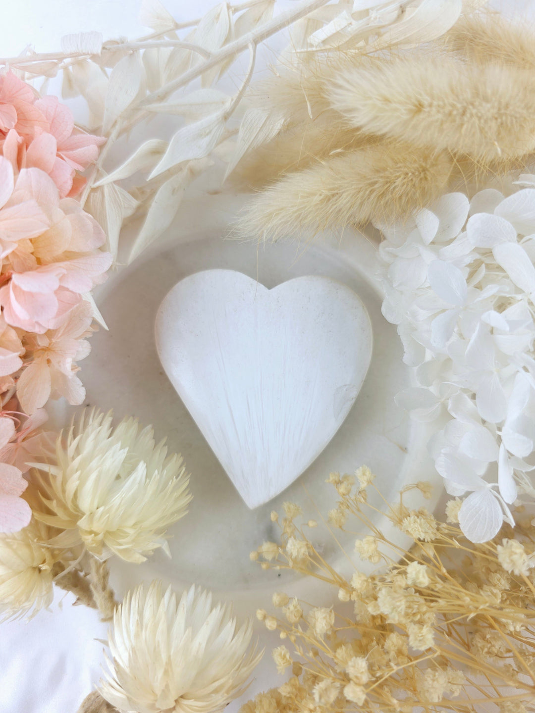 Scolecite Heart