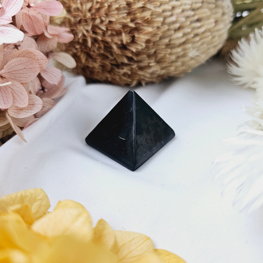 Shungite small pyramid