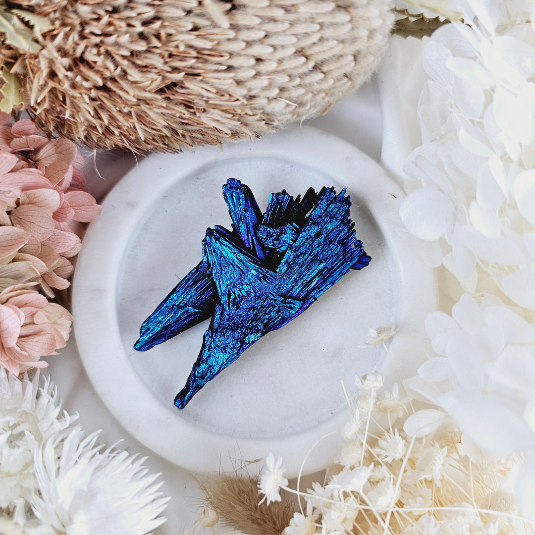 Cobalt Aura Kyanite Fan