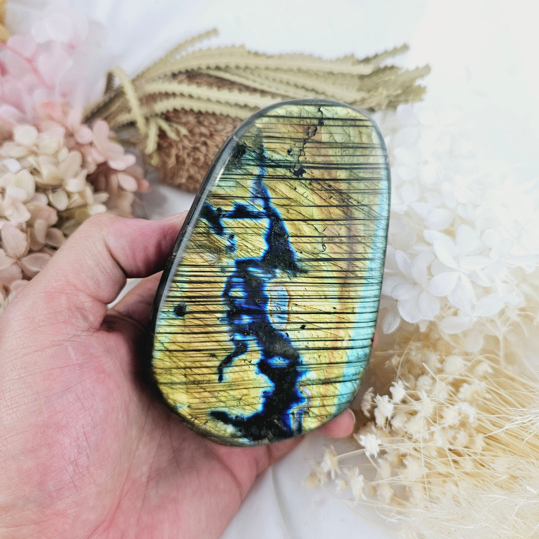 Labradorite Free Form