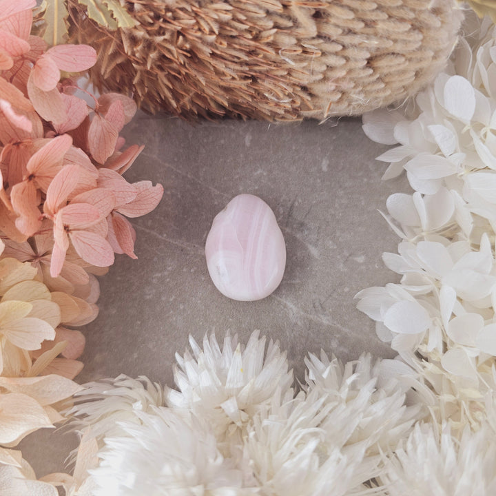 Mangano Calcite Pendant