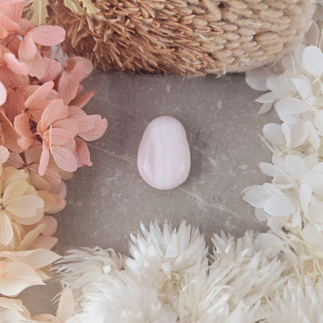 Mangano Calcite Pendant