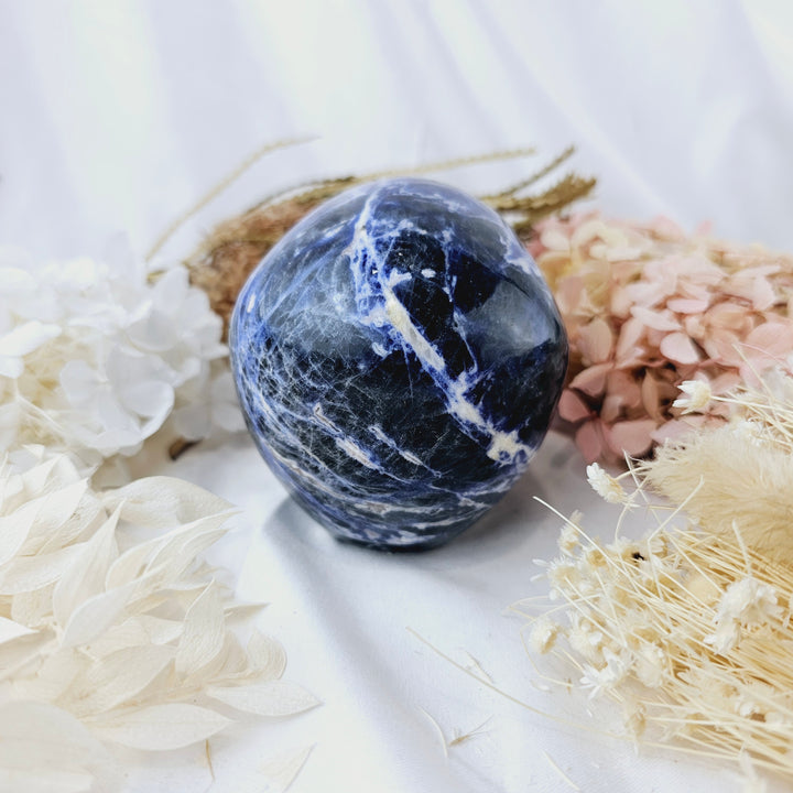 Sodalite Skull