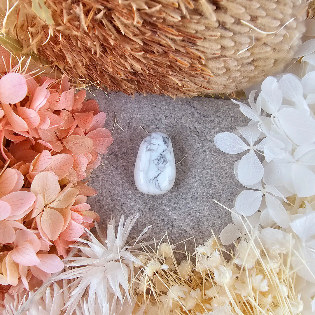 Howlite Tumbled Pendant