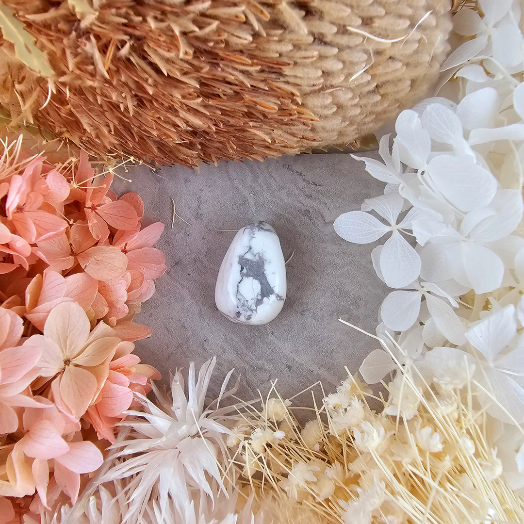 Howlite Tumbled Pendant