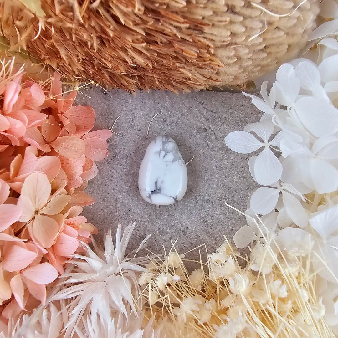 Howlite Tumbled Pendant