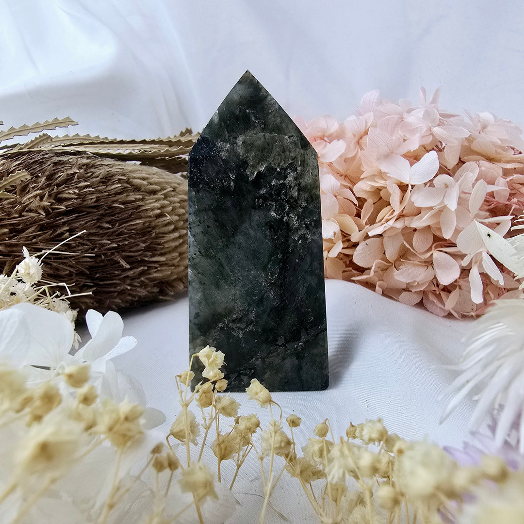 Labradorite Tower (high flash)
