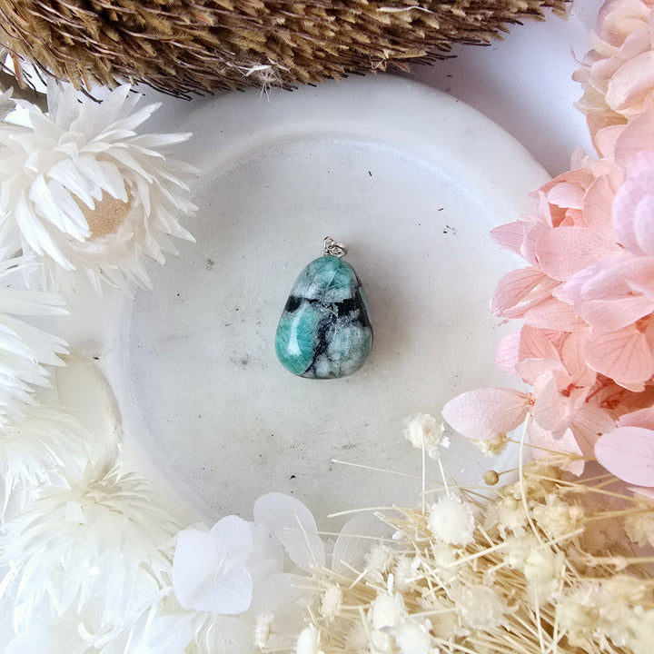 Emerald Tumbled Pendant