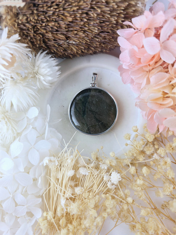 Labradorite Silver Pendant