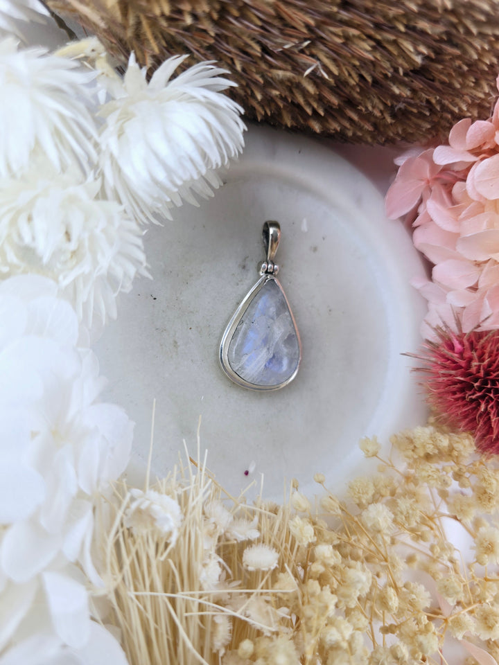 Rainbow Moonstone Sterling Silver Pendant