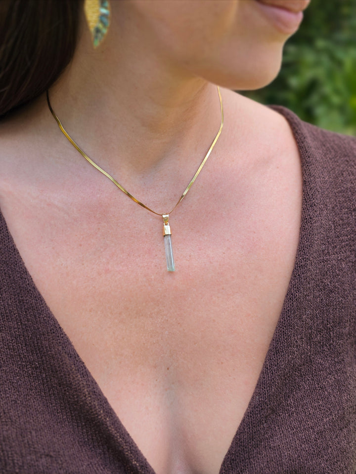 Natural Raw Emerald Pendant – 9K Solid Gold — Love in Bloom