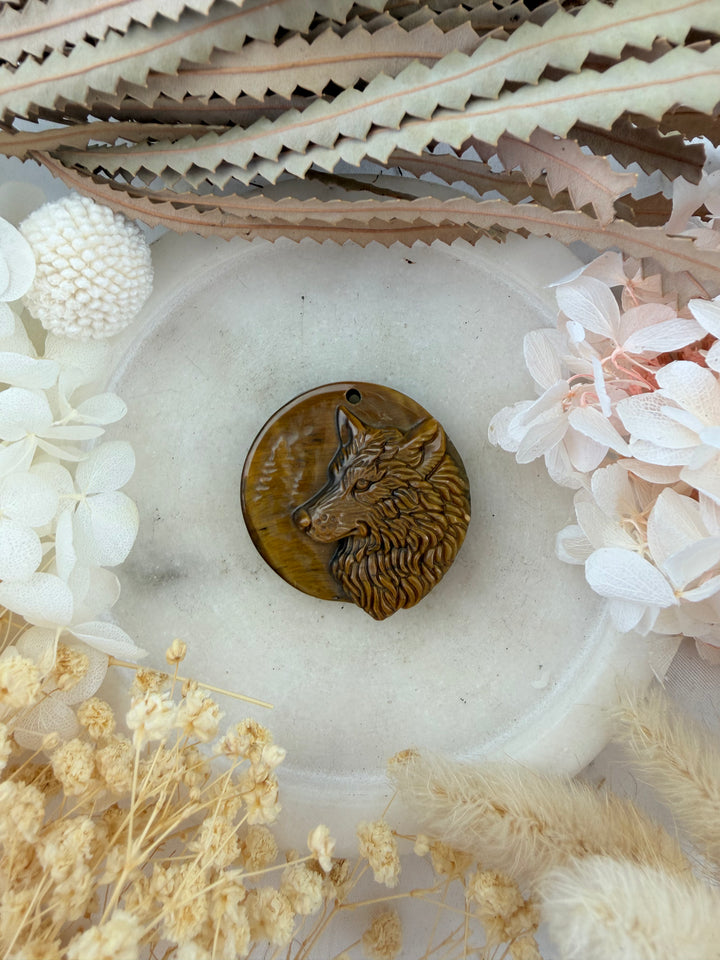 Tigers Eye Wolf Pendant