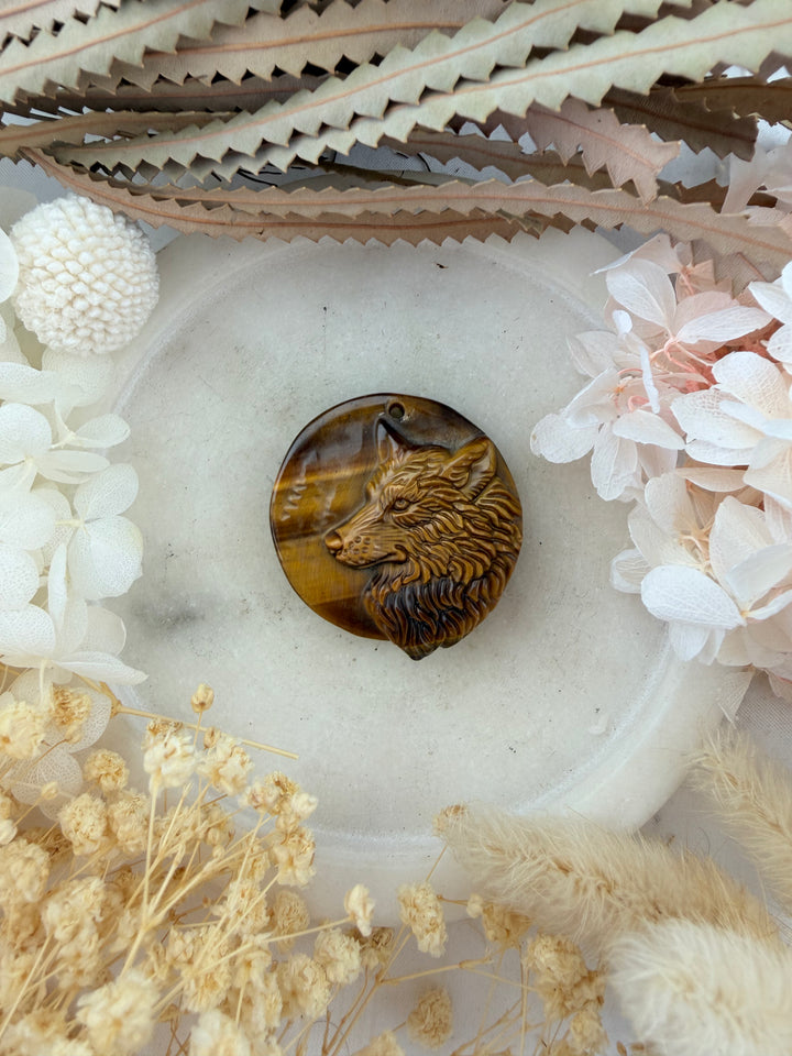 Tigers Eye Wolf Pendant