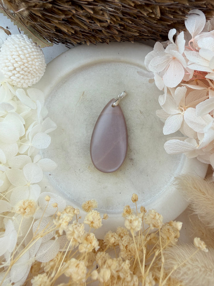 Peach Moonstone Silver Pendant