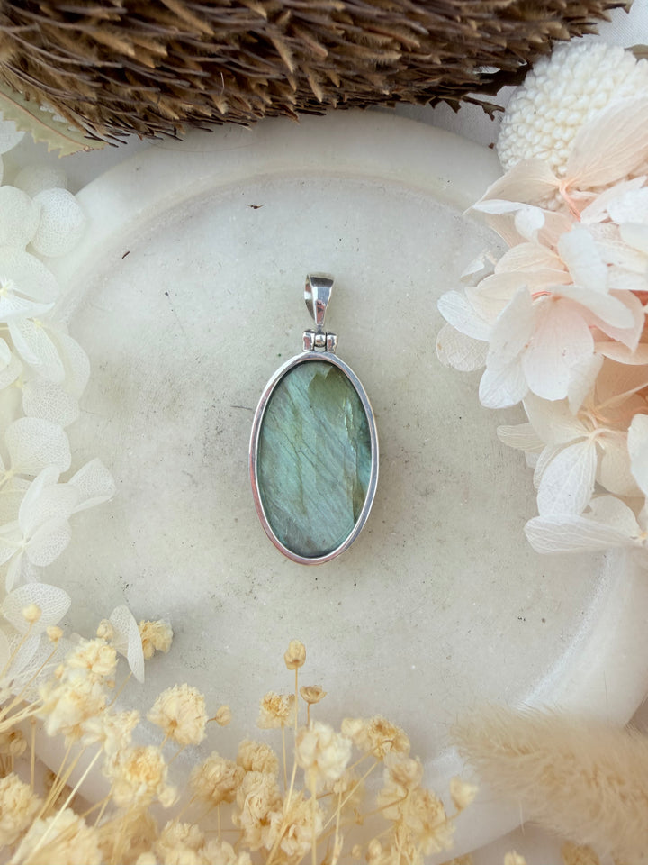 Labradorite Silver Pendant