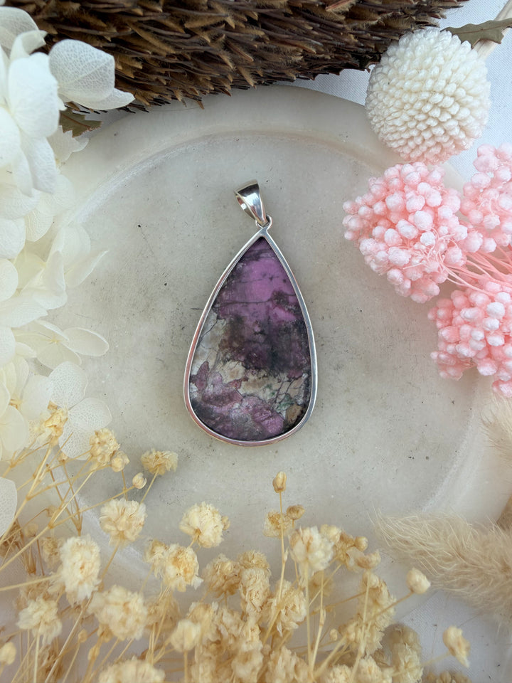Cobalto Calcite Silver Pendant