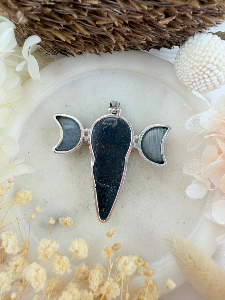 Labradorite Daughter Of The Moon Silver Pendant