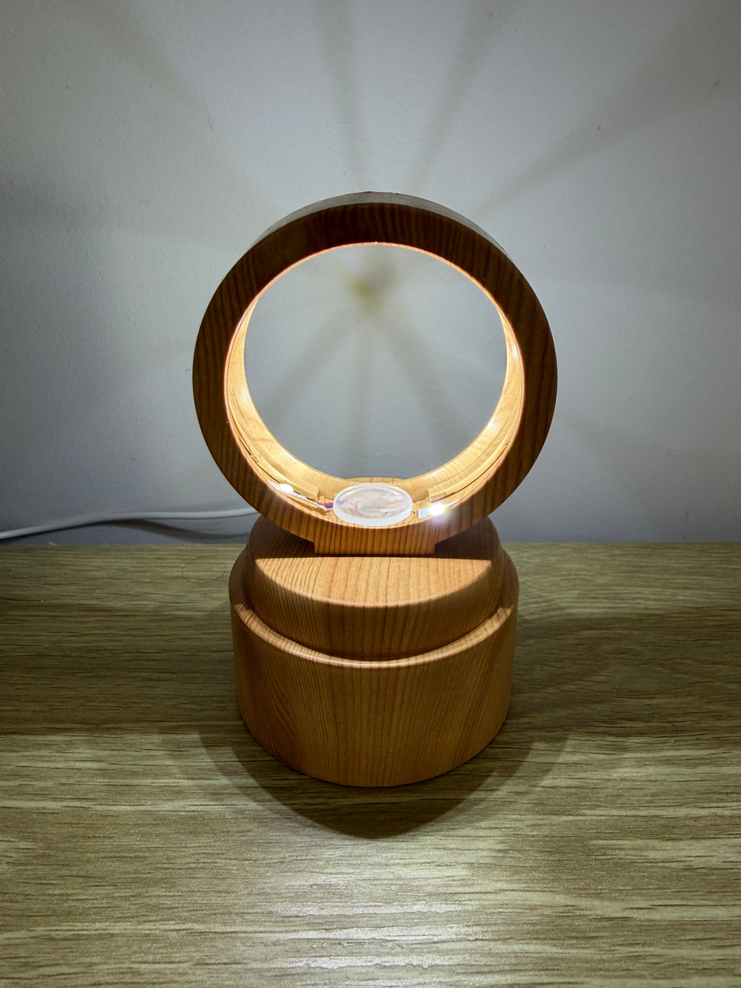 Rotating Light Stand