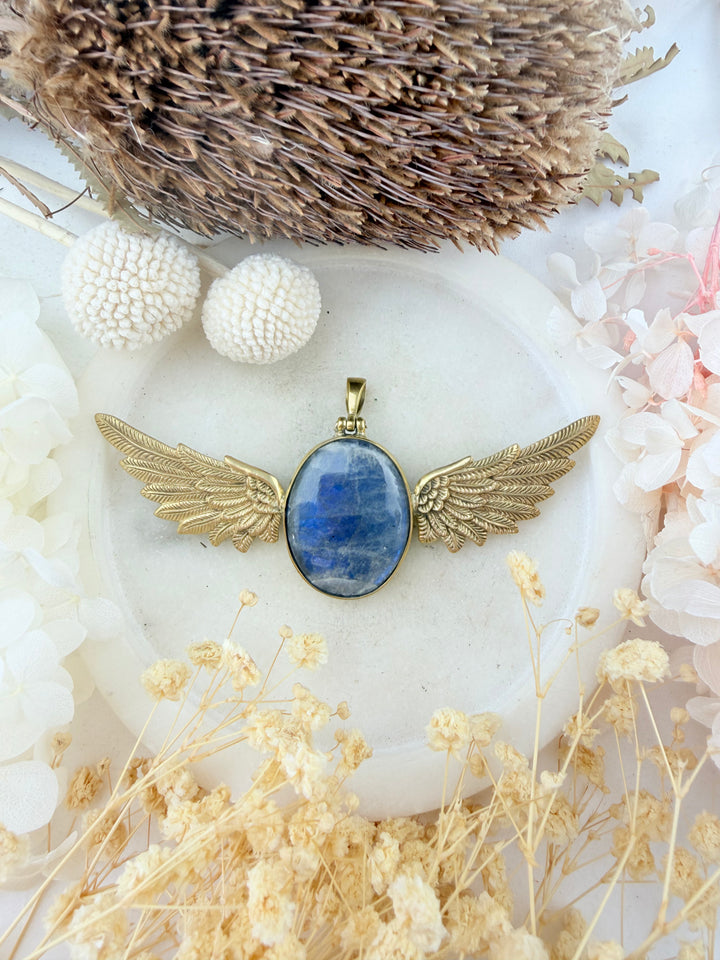 Labradorite Anahata Pendant