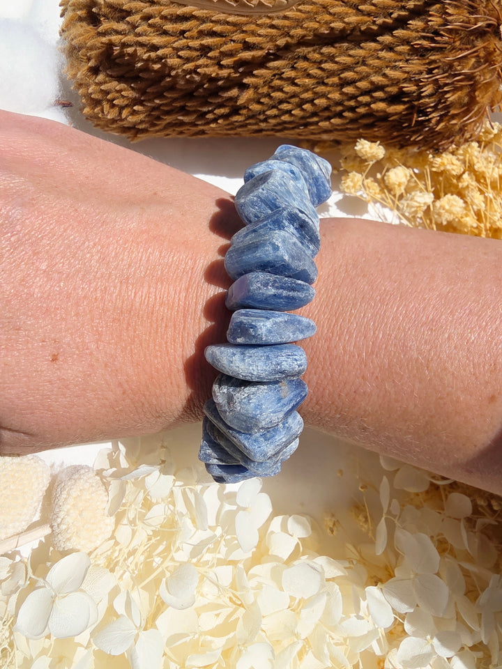 Blue Kyanite Bracelet - Large Chip