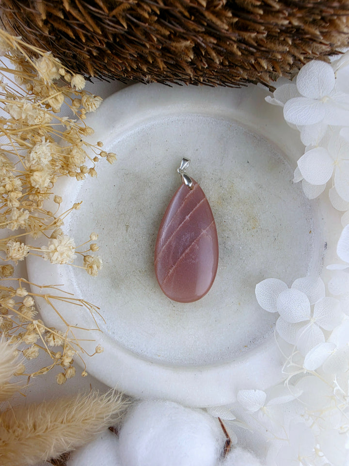 Peach Moonstone Silver Pendant