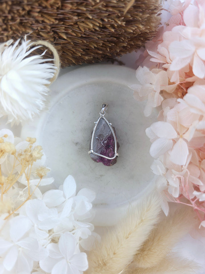 Cobalto Calcite Cluster Silver Pendant