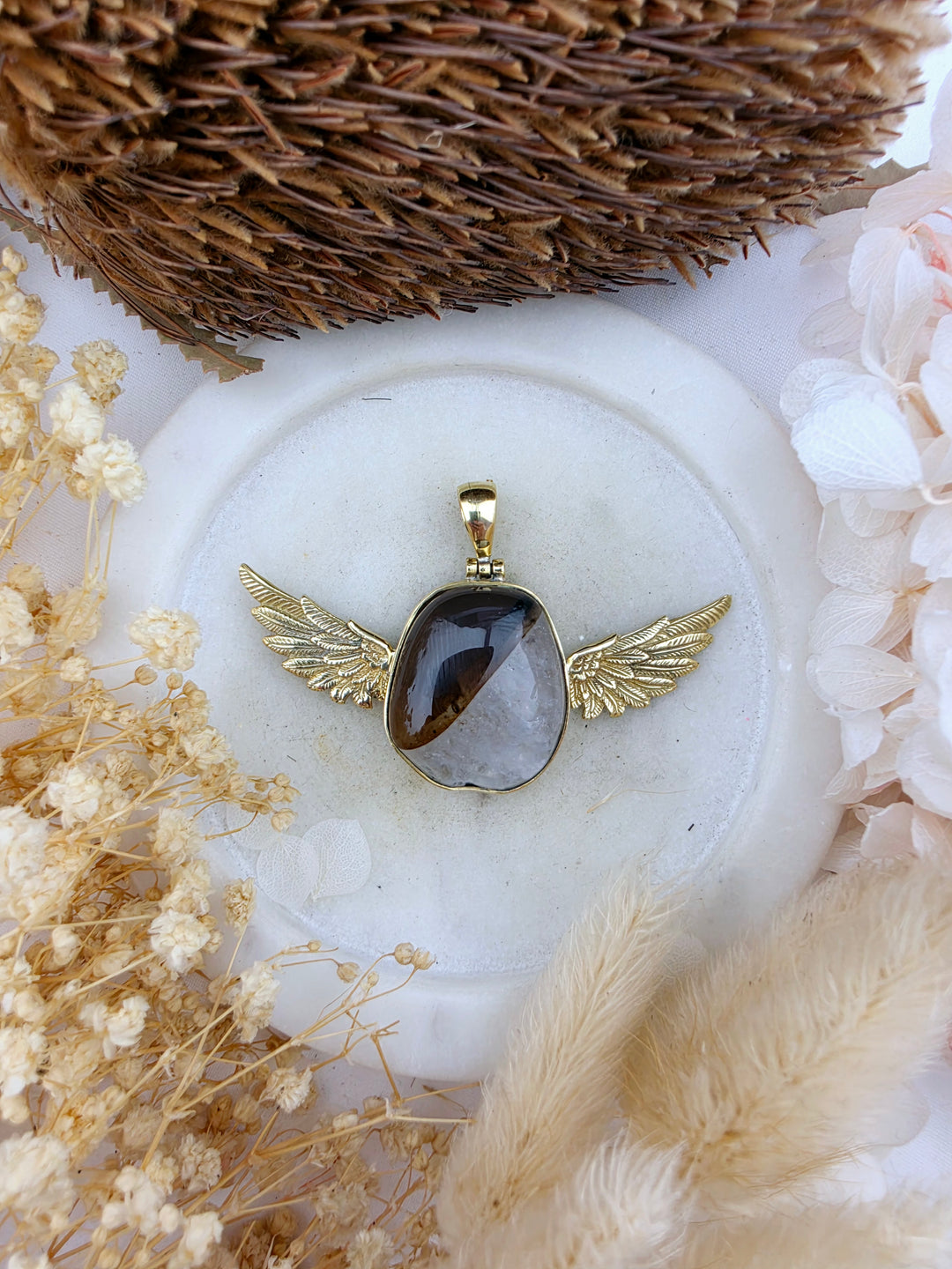Agate in Quartz Anahata Brass Pendant