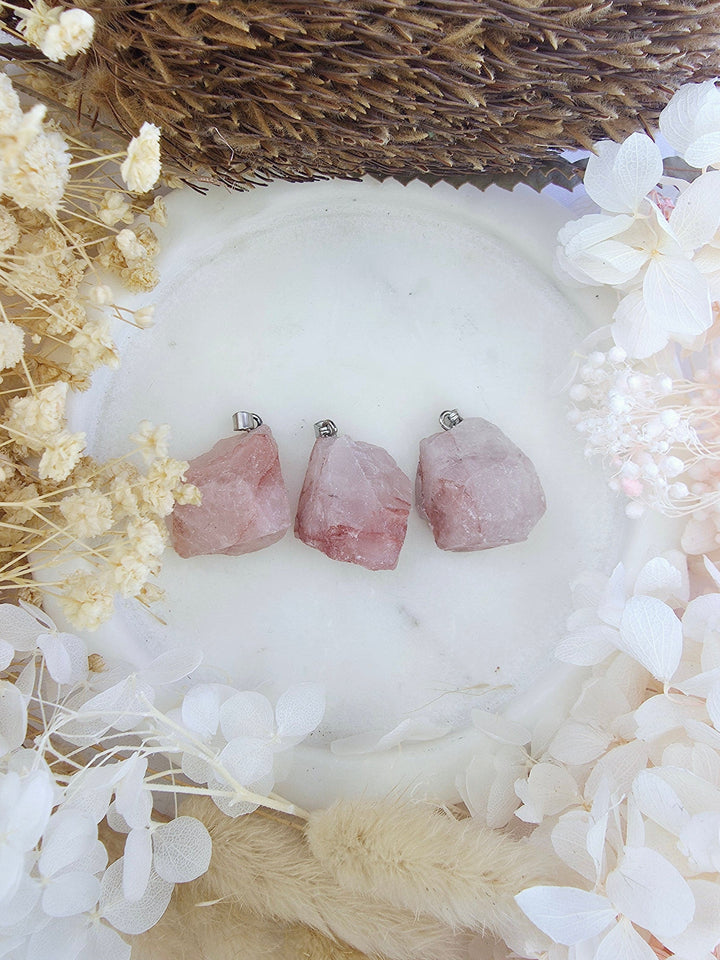 Fire quartz natural pendant