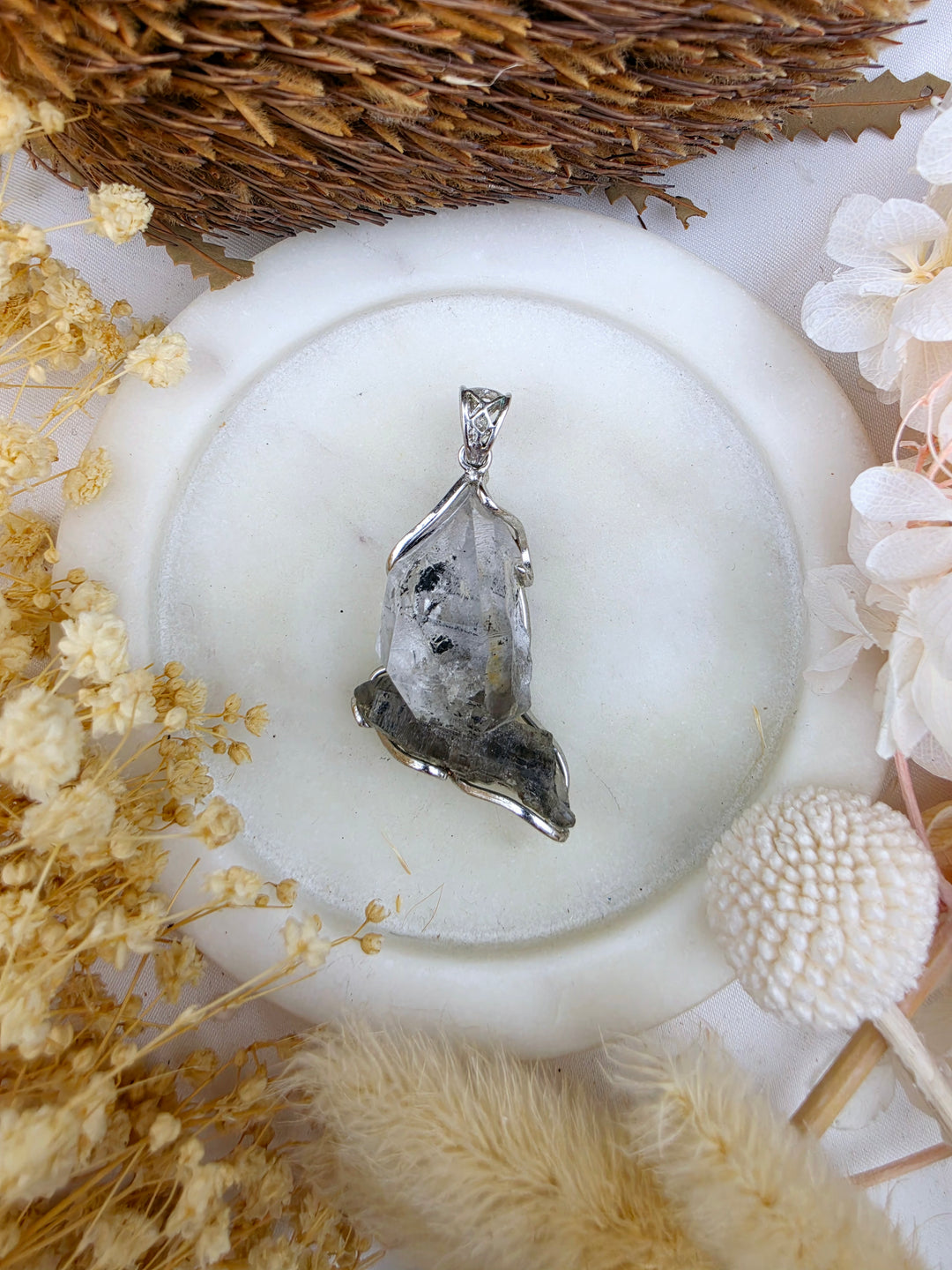 Clear Quartz with Enhydro Moving Bubble Pendant