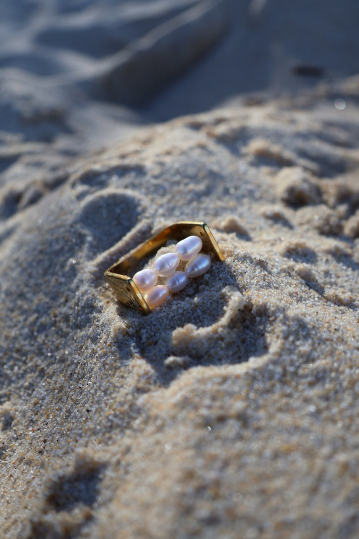 Pearl Reef Ring