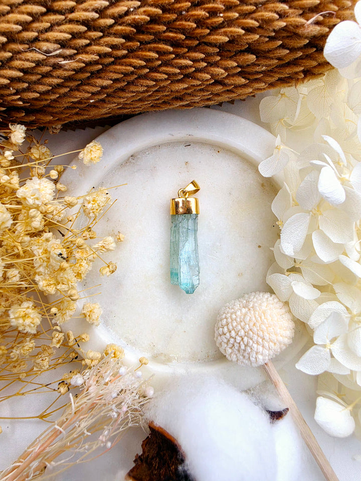 Natural Raw Emerald Pendant – 9K Solid Gold