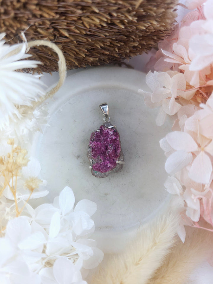 Cobalto Calcite Cluster Silver Pendant