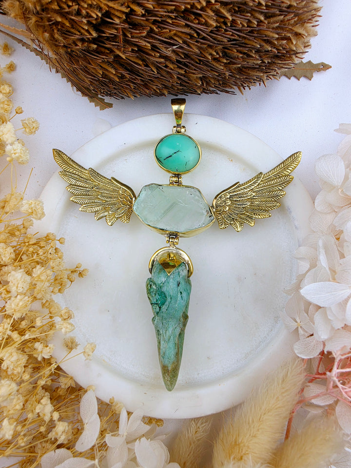 Fuchsite Raven, Green Calcite & Chrysoprase Anahata Brass Pendant