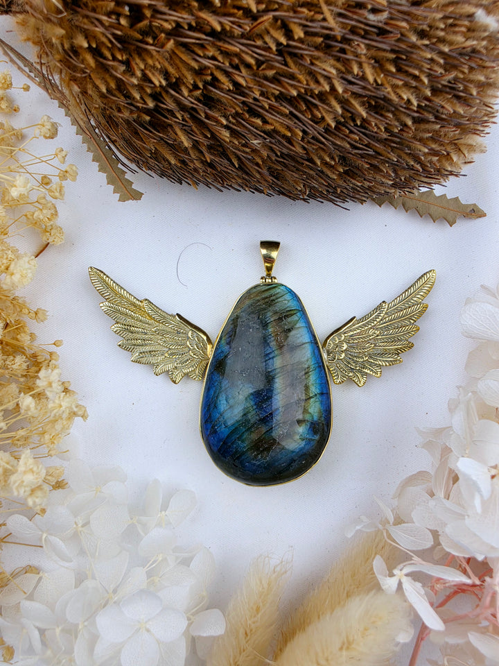 Labradorite Queen Anahata Brass Pendant