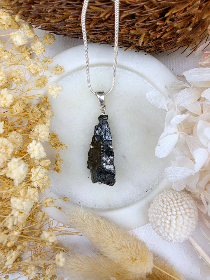Elite Shungite Silver Pendant - The Protective Shield