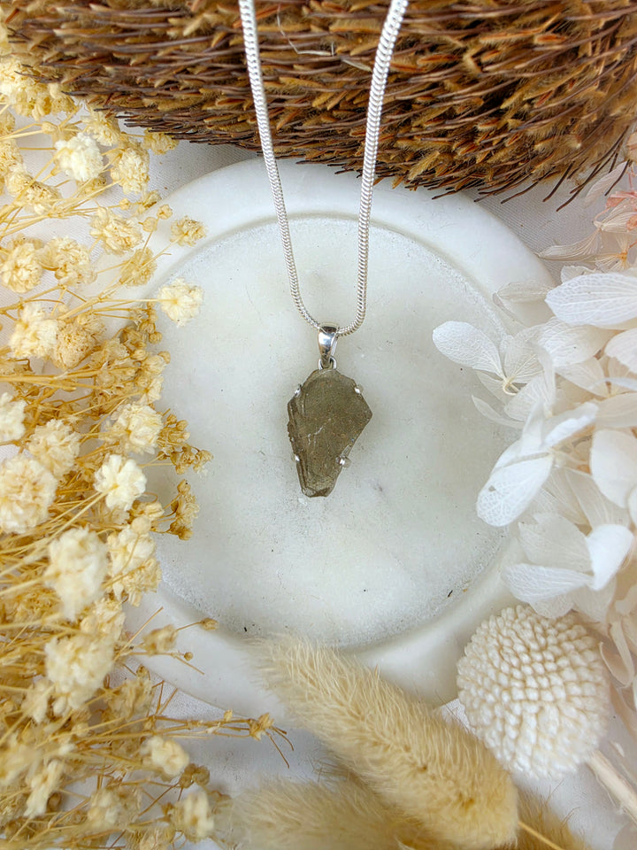 Barite Silver Pendant - Soothe & Heal