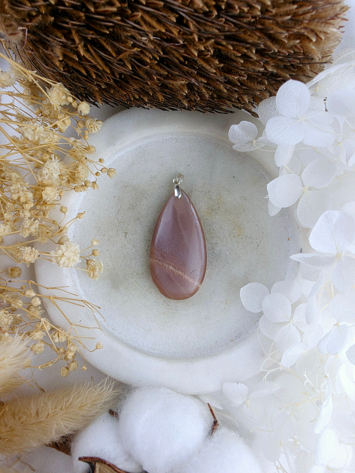 Peach Moonstone Silver Pendant