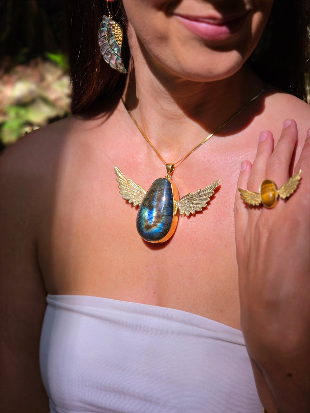 Labradorite Queen Anahata Brass Pendant