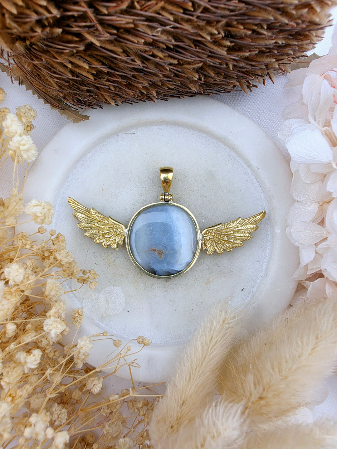Agate in Quartz Anahata Brass Pendant