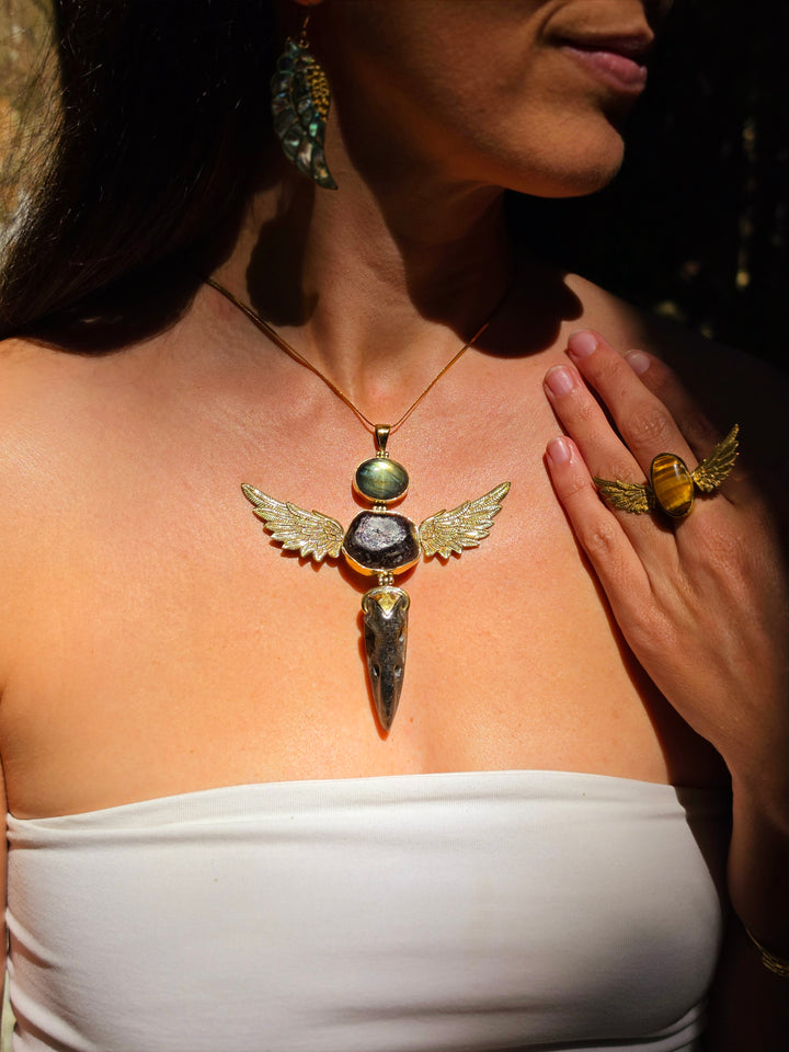 Apache Tear & Labradorite Raven Skull Anahata Brass Pendant