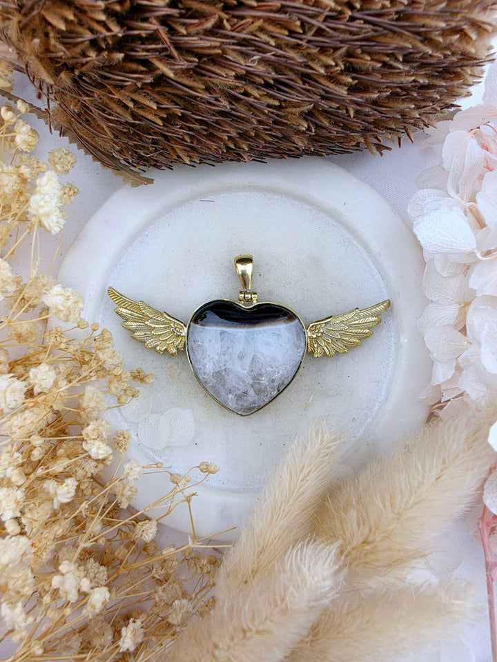 Agate in Quartz Anahata Brass Pendant