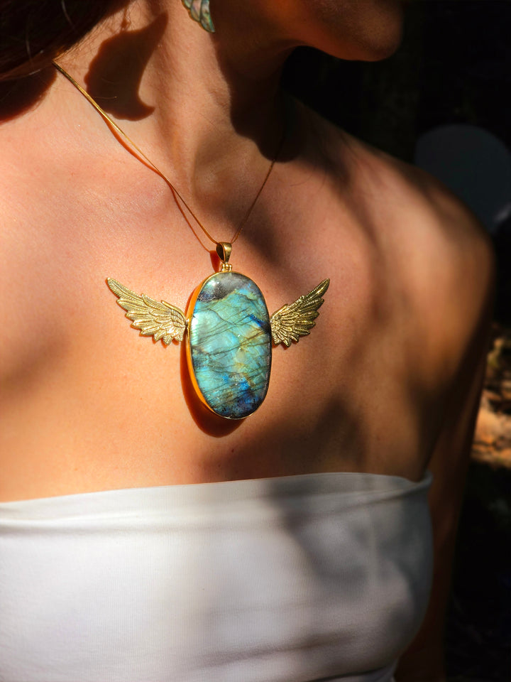 Labradorite Queen Anahata Brass Pendant