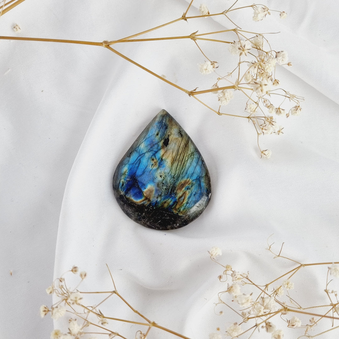 Labradorite Cabochon